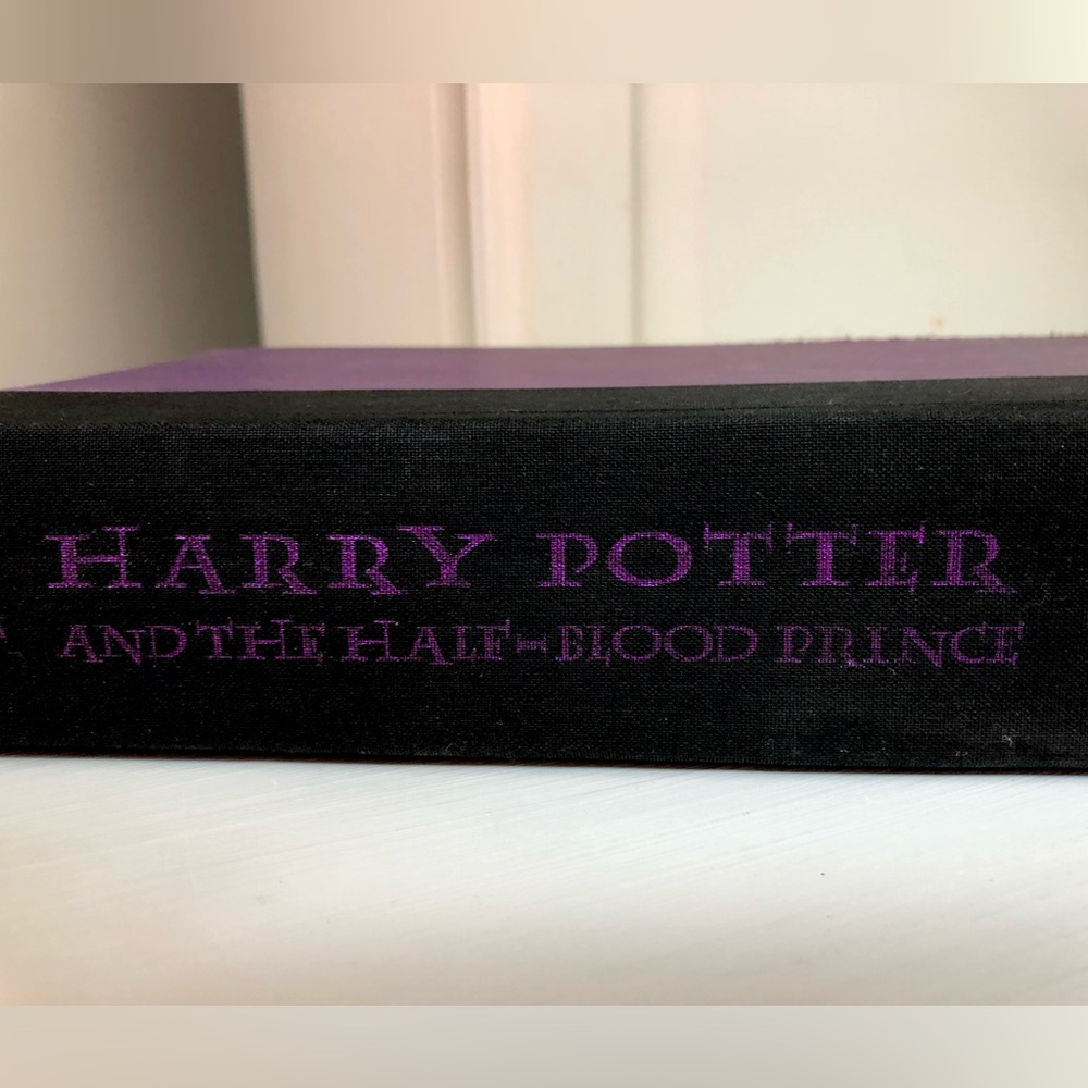 Harry Potter & Twilight Hardcover Books